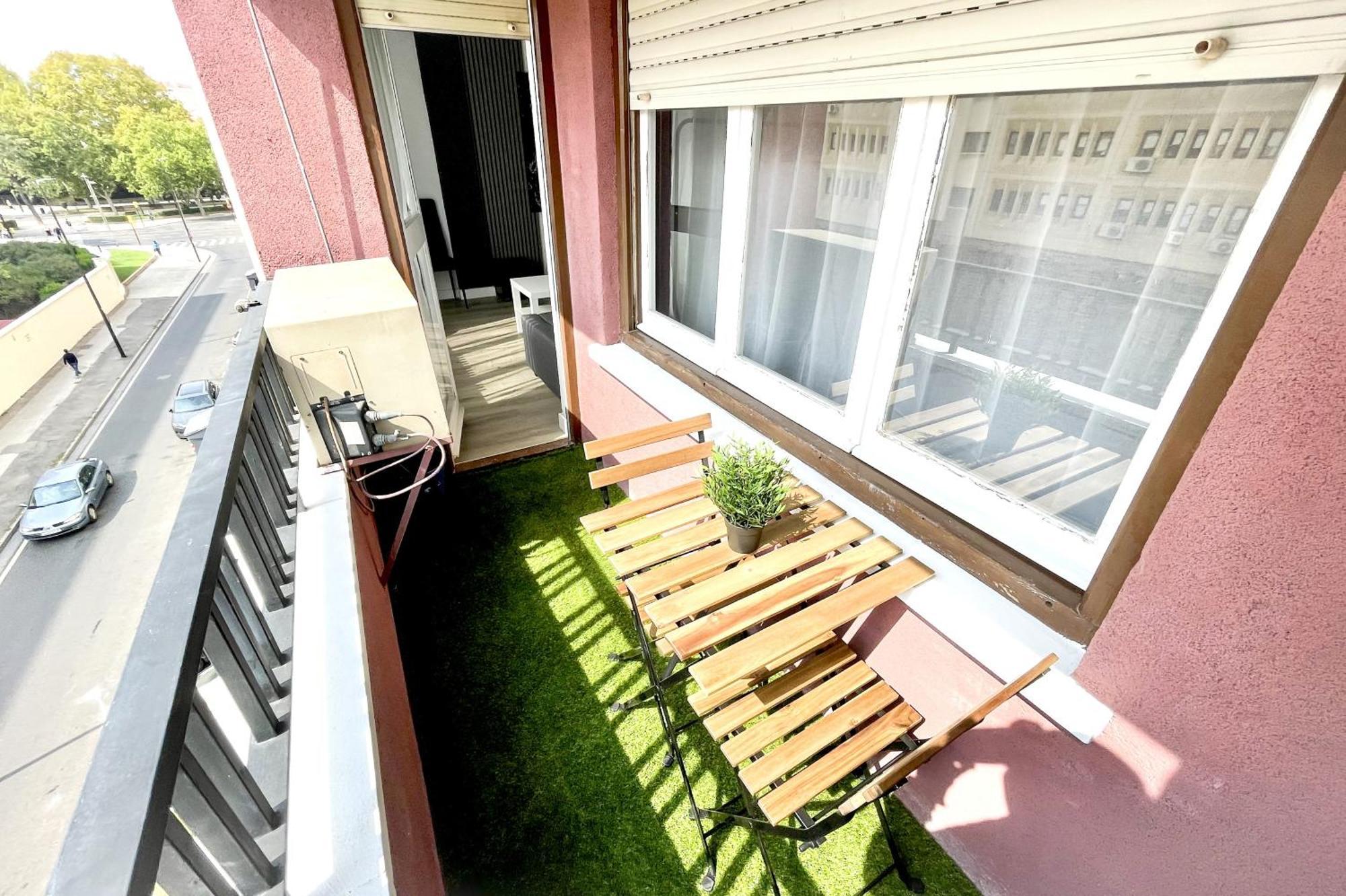 San Fernando Del Pilar Turistea Apartment Zaragoza Luaran gambar